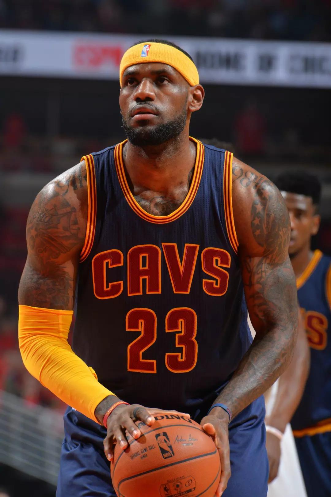 足球比赛临场指挥的艺术（足球临场指挥之道）