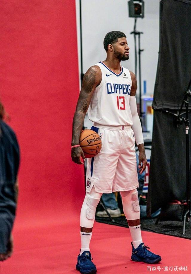 埃尔莫索：我原本很难考虑留队，多亏加斯佩里尼给我机会（埃尔莫索：差点不留队，多谢加斯佩里尼给予机会）