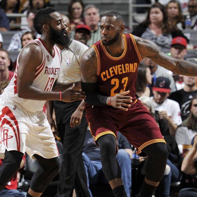 跟队记者：邓弗里斯因脚踝受伤可能缺阵至12月中旬左右（队记：邓弗里斯脚踝伤势或将缺席至12月中旬）