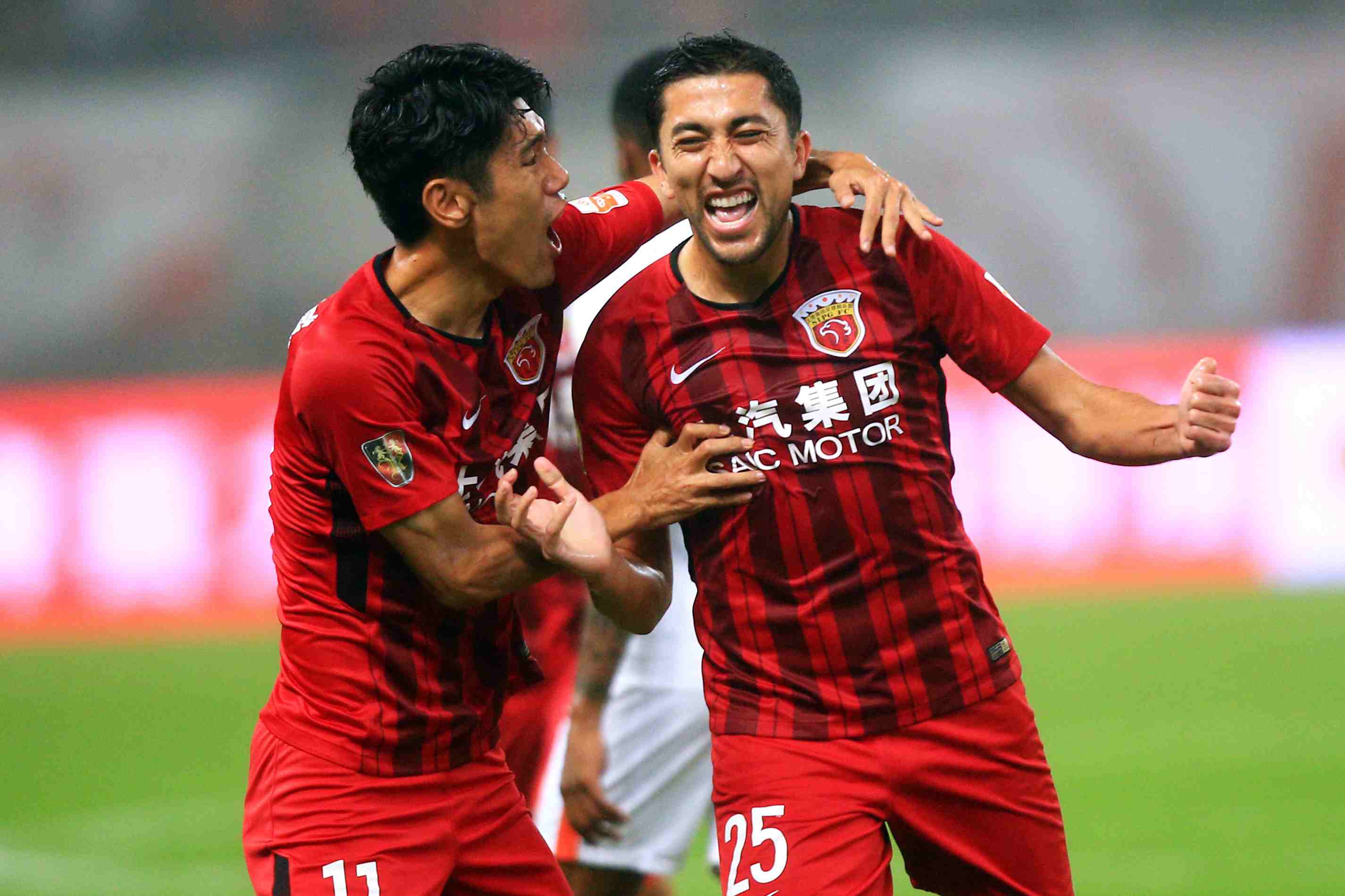 环球足球奖年度最佳教练候选：恩里克、斯洛特、弗里克在列（恩里克、斯洛特、弗里克入围环球足球奖年度最佳教练）