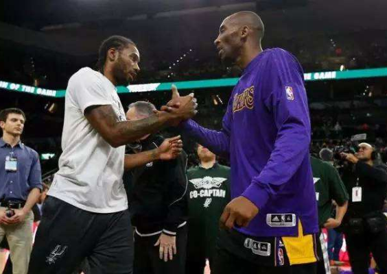 ESPN：曼联通过转会市场获得大笔资金，无需卖人就能签新中锋（ESPN：曼联获充足转会预算，不卖人也能引进新中锋）