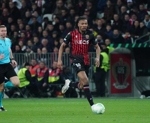 中超客场霸主！2025赛季客场积分榜揭晓，海港35分领跑，冠军当之无愧（中超客场之王！2025赛季客场积分出炉，海港35分领跑，实至名归）