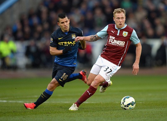 意足协主席：加图索和球员们并非很差劲，意大利能晋级世界杯（意足协主席：加图索与球员表现不差，意大利有望晋级世界杯）