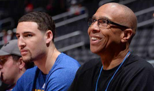 拜仁客战阿森纳名单：凯恩、奥利塞领衔，迪亚斯停赛（拜仁客赴阿森纳大名单：凯恩、奥利塞压阵，迪亚斯因停赛缺席）