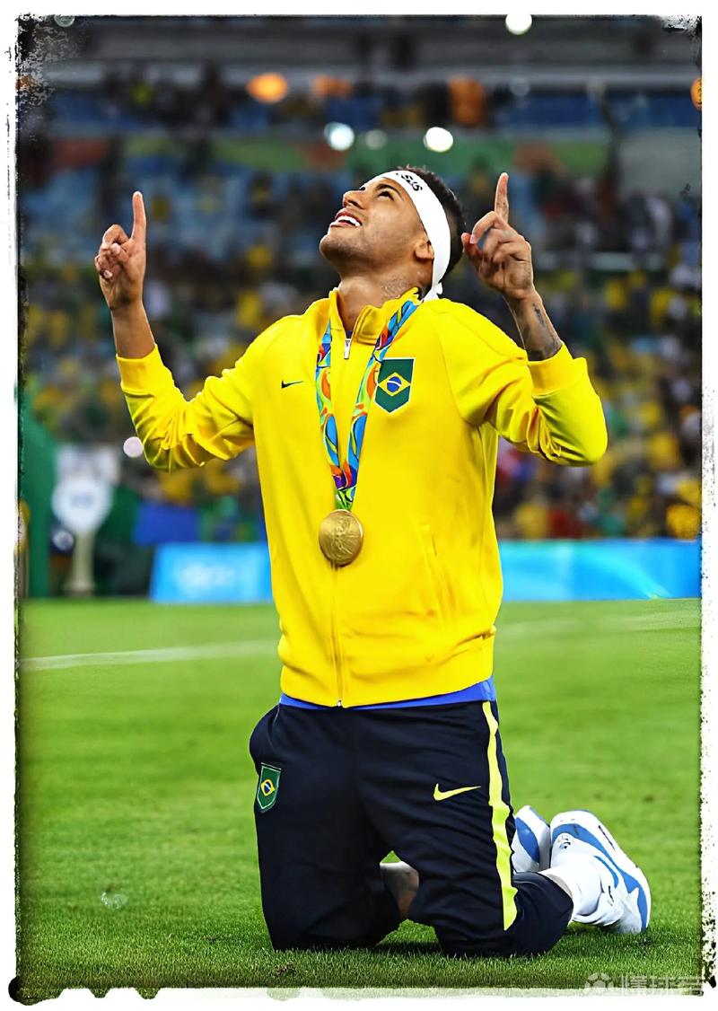 芬奇：康利作用至关重要 有他在场上我们整体更出色尤其关键时刻（芬奇直言康利不可或缺：他在场让球队更出色，关键时刻尤为明显）