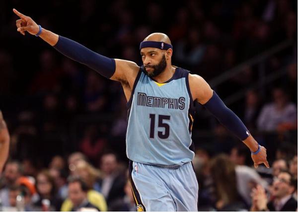 勇士vs鹈鹕伤病报告：库里等8人缺席，小佩顿大概率出战（勇士对鹈鹕最新伤情：库里领衔8人缺阵，佩顿二世大概率出战）