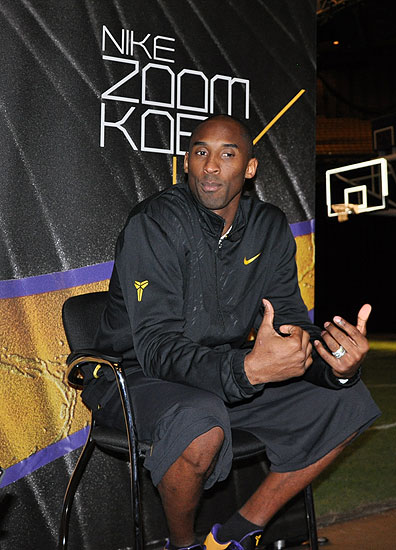 伊萨克数据：上场68分钟1次射门，未能进球，传球11次（伊萨克本场数据：出战68分钟，1次射门未破门，完成11次传球）