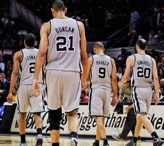 初露锋芒，赵睿在梦之队中崭露头角（赵睿锋芒初现，梦之队里脱颖而出）