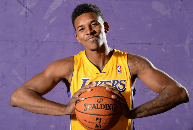 克里斯·保罗：坦然面对人生转折 ，珍惜与家人相伴时光（克里斯·保罗：从容迎接人生新篇，珍藏与家人相守时光）