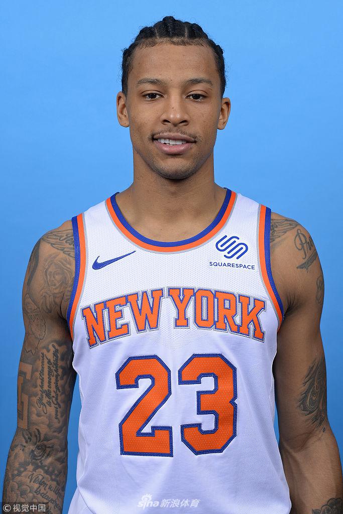 弗拉格：打控卫的经历绝对有助于我的成长，我学会了领导球队（弗拉格：控卫经历极大促进我的成长，也让我学会领导球队）