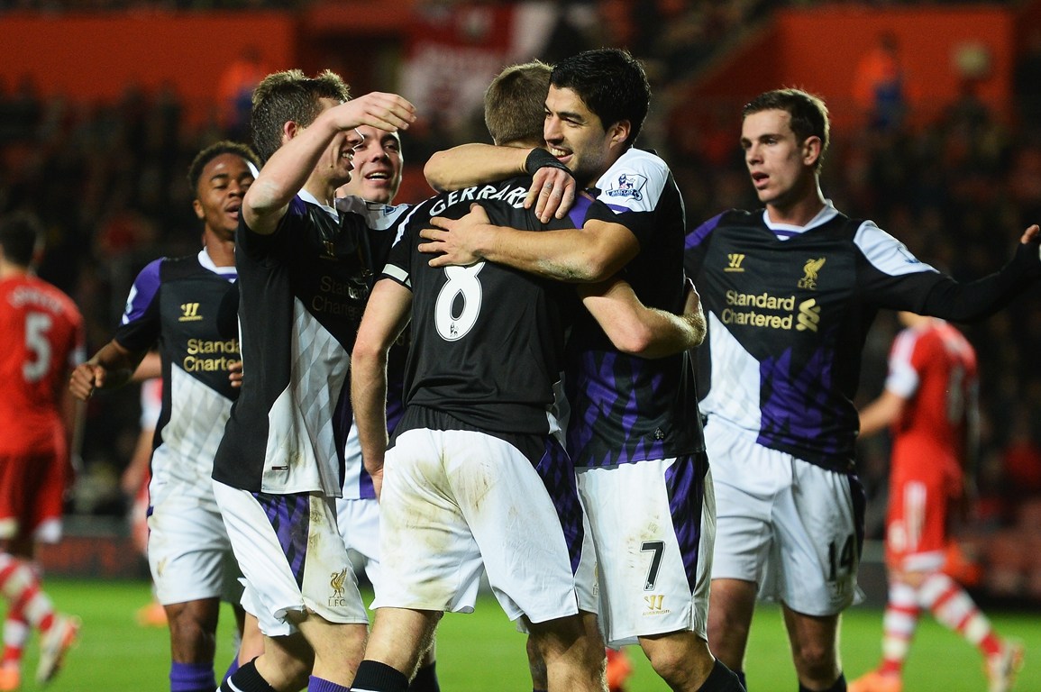 另类追星！美女主持张纯烨与偶像张稀哲一起合拍舞蹈视频（花式追星！主持人张纯烨携手偶像张稀哲同框共舞）