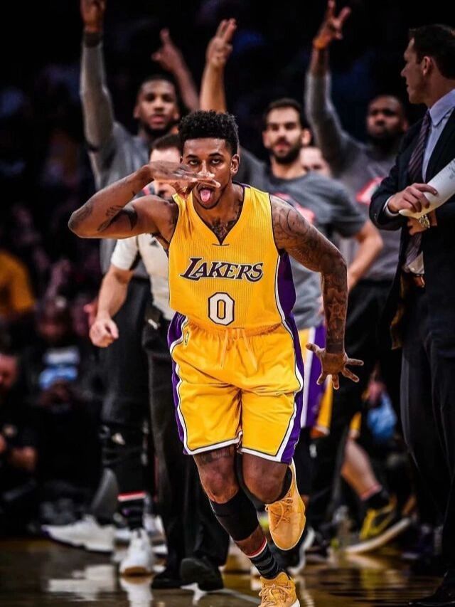 欧冠球员表现评析：C罗连续进球,（欧冠表现观察：C罗连场破门）