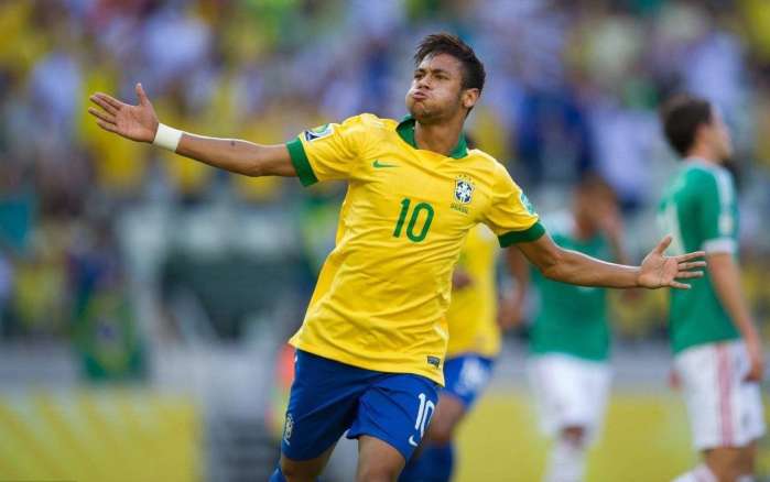 球报：尤文和曼市双雄有意尤尔曼德，后者被葡体定价约6000万欧（球报称：尤文与曼市双雄有意尤尔曼德，葡体要价约6000万欧元）